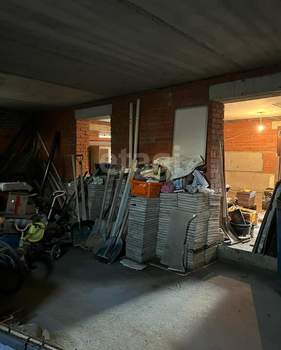 Дом 280м&sup2;, 3-этажный, участок 6 сот.  