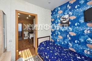 Дом 70м&sup2;, 2-этажный, участок 4 сот.  