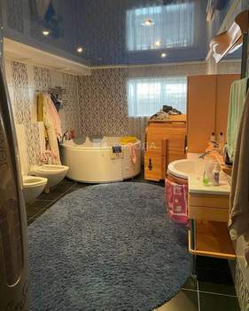 Дом 380м&sup2;, 2-этажный, участок 13 сот.  