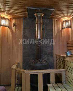 Дом 147м&sup2;, 2-этажный, участок 6 сот.  