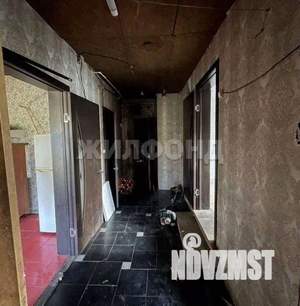 Дом 100м&sup2;, 2-этажный, участок 7 сот.  