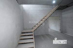 Дом 181м², 2-этажный, участок 6 сот.  