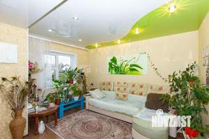 Дом 240м², 2-этажный, участок 10 сот.  