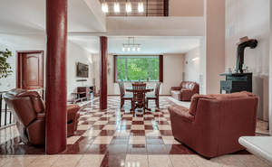 Дом 308м&sup2;, 2-этажный, участок 6 сот.  