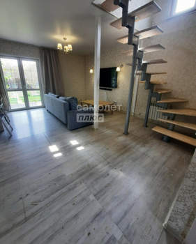 Дом 110м&sup2;, 2-этажный, участок 3 сот.  