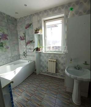 Дом 216м², 2-этажный, участок 6 сот.  