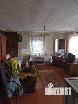 Дом 40м², 2-этажный, участок 6 сот.  
