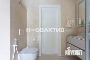 Дом 400м&sup2;, 3-этажный, участок 30 сот.  