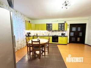 Дом 320м&sup2;, 2-этажный, участок 8 сот.  