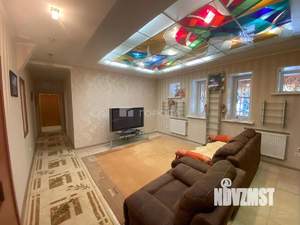 Дом 380м&sup2;, 2-этажный, участок 13 сот.  