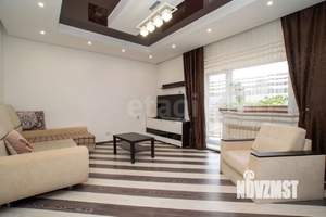 Таунхаус 279м&sup2;, 3-этажный, участок 8 сот.  