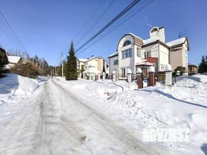 Дом 428м&sup2;, 3-этажный, участок 13 сот.  