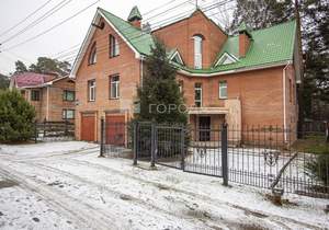 Дом 456м², 3-этажный, участок 456 сот.  