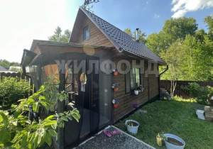 Дом 30м², 2-этажный, участок 6 сот.  