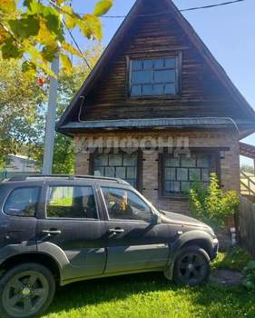 Дом 65м&sup2;, 2-этажный, участок 6 сот.  