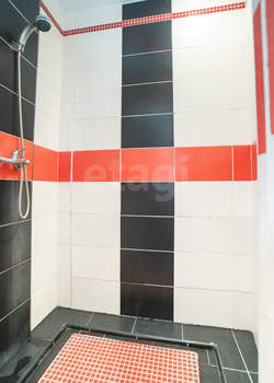 Дом 250м², 2-этажный, участок 6 сот.  
