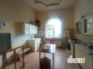 Коттедж 260м², 2-этажный, участок 5 сот.  