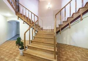 Дом 456м&sup2;, 3-этажный, участок 10 сот.  