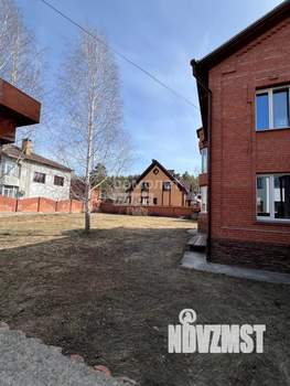 Коттедж 350м², 3-этажный, участок 15 сот.  