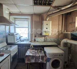 Дом 45м&sup2;, 2-этажный, участок 4 сот.  