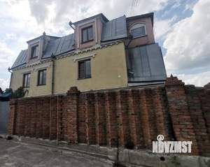 Коттедж 226м&sup2;, 3-этажный, участок 5 сот.  