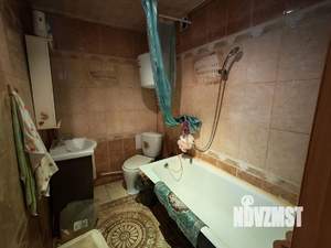 Дом 100м&sup2;, 2-этажный, участок 2 сот.  