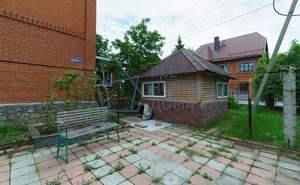Дом 440м², 4-этажный, участок 10 сот.  