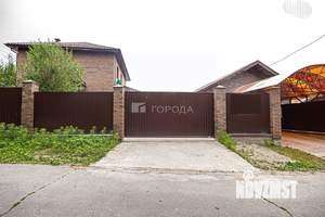 Дом 251м&sup2;, 3-этажный, участок 6 сот.  