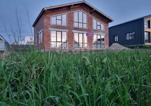 Дом 450м&sup2;, 3-этажный, участок 6 сот.  