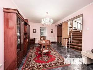 Дом 428м&sup2;, 3-этажный, участок 13 сот.  