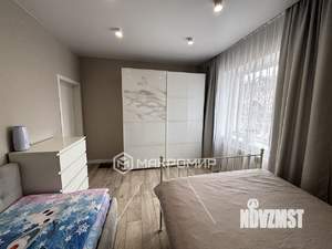 Коттедж 299м², 3-этажный, участок 7 сот.  