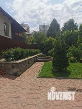 Дом 190м², 2-этажный, участок 10 сот.  