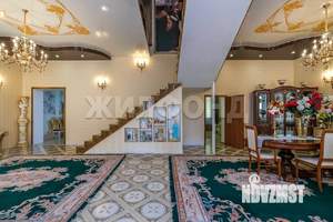 Коттедж 470м², 3-этажный, участок 5 сот.  