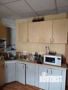 Дом 99м&sup2;, 2-этажный, участок 4 сот.  