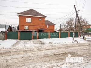 Дом 210м&sup2;, 3-этажный, участок 3 сот.  