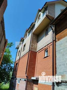 Дом 350м&sup2;, 2-этажный, участок 7 сот.  