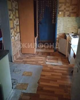 Дом 60м&sup2;, 2-этажный, участок 6 сот.  