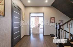 Коттедж 208м&sup2;, 3-этажный, участок 10 сот.  