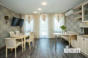 Коттедж 280м², 2-этажный, участок 14 сот.  
