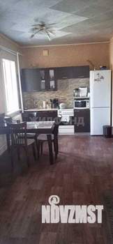 Дом 211м², 2-этажный, участок 10 сот.  