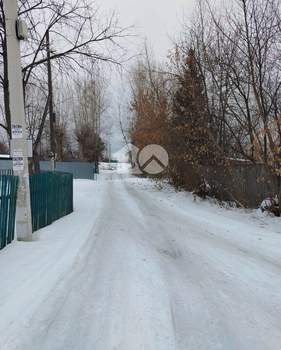 Дом 50м², 2-этажный, участок 6 сот.  