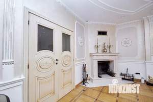 Коттедж 600м², 3-этажный, участок 25 сот.  