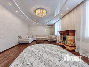 Коттедж 300м&sup2;, 3-этажный, участок 8 сот.  