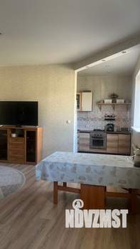 Коттедж 220м², 2-этажный, участок 7 сот.  