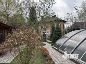 Дом 364м&sup2;, 2-этажный, участок 20 сот.  