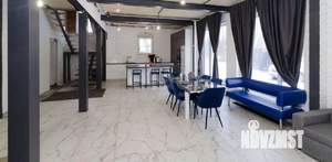 Дом 230м&sup2;, 2-этажный, участок 6 сот.  