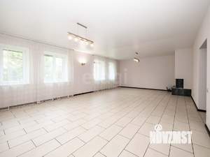 Дом 250м², 2-этажный, участок 9 сот.  