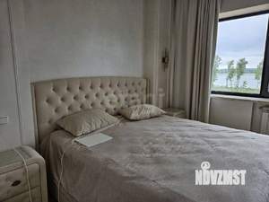 Дом 400м&sup2;, 3-этажный, участок 10 сот.  