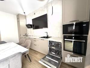 Коттедж 180м², 3-этажный, участок 6 сот.  