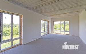 Коттедж 249м², 2-этажный, участок 6 сот.  